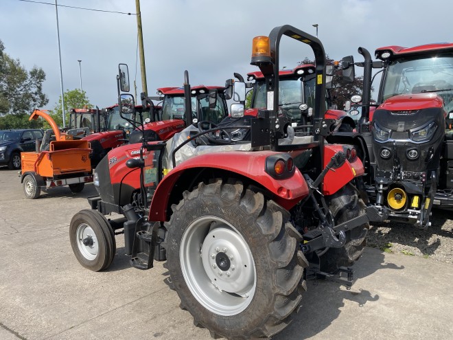 Case IH Farmall 55A 2WD ROPS