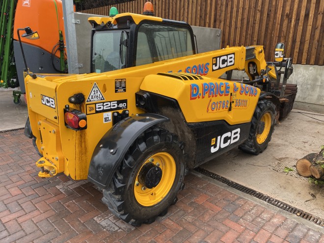 JCB 525-60 C/W Pallet Tines