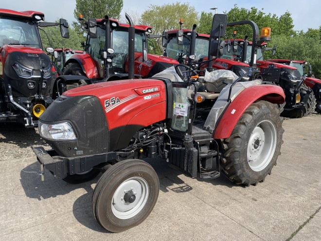 Case IH Farmall 55A 2WD ROPS