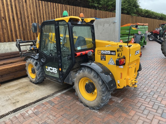 JCB 525-60 C/W Pallet Tines