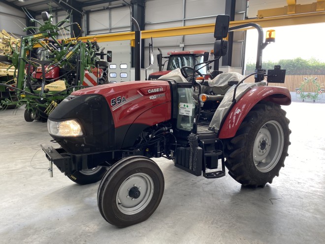 Case IH Farmall 55A 2WD ROPS