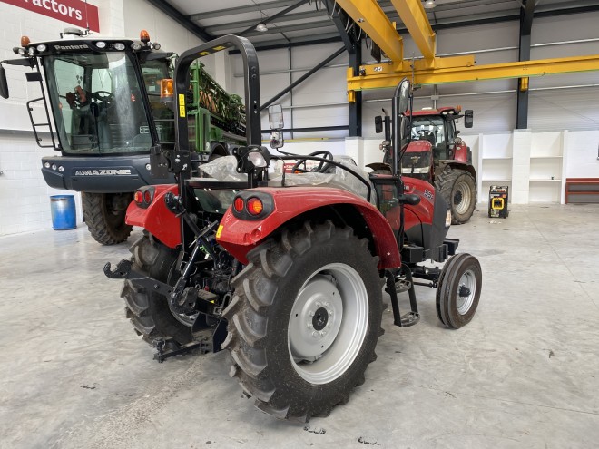 Case IH Farmall 55A 2WD ROPS