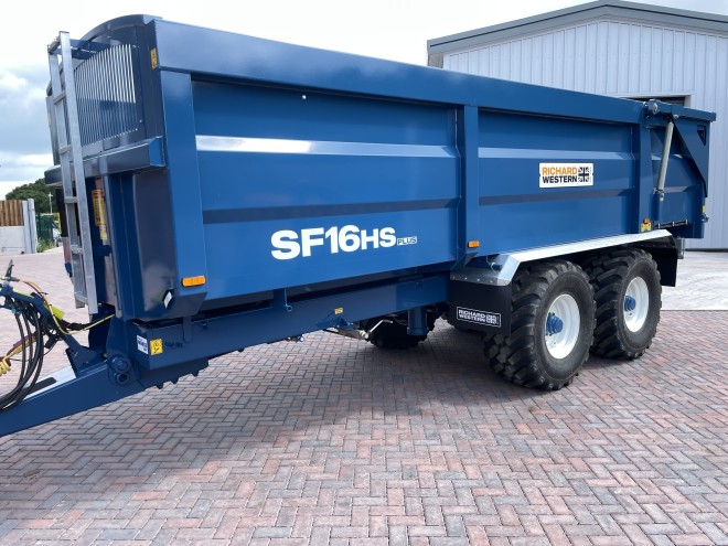 Richard Western Suffolk SF 16 HS Plus 16Ton Grain trailer in Blue C/W air and hydraulic brakes, rear drawbar