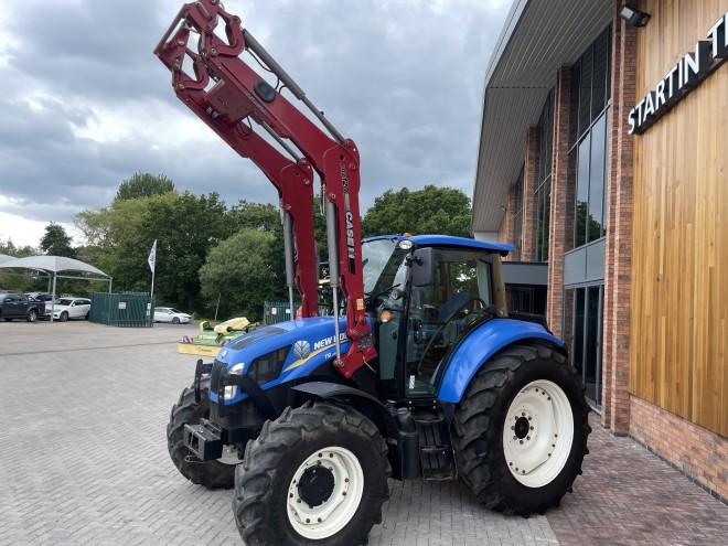 New Holland T5.115 24 x 24 C/W LRZ120 Loader