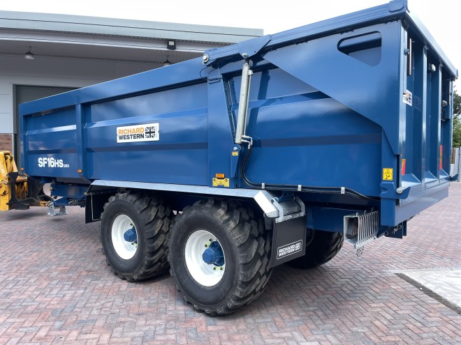 Richard Western Suffolk SF 16 HS Plus 16Ton Grain trailer in Blue C/W air and hydraulic brakes, rear drawbar