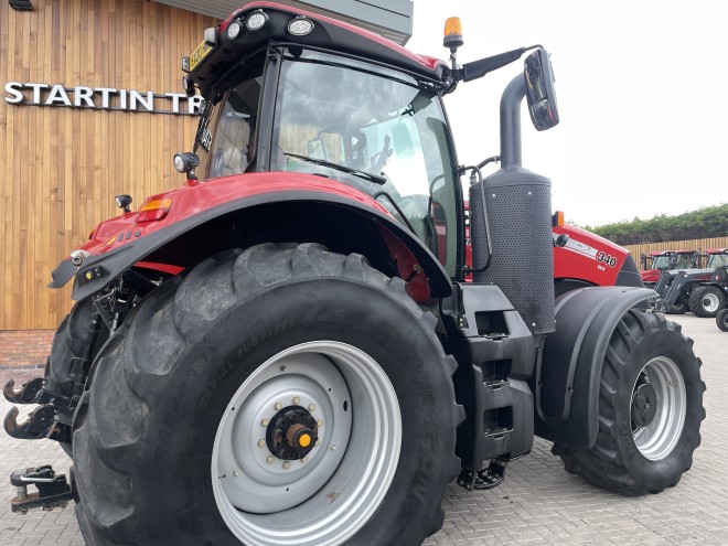 Case IH Magnum 340 CVX c/w Full Accuguide