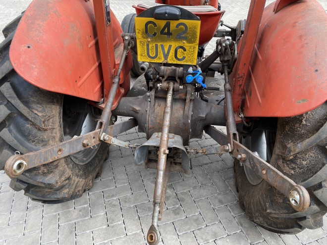 Massey Ferguson 230