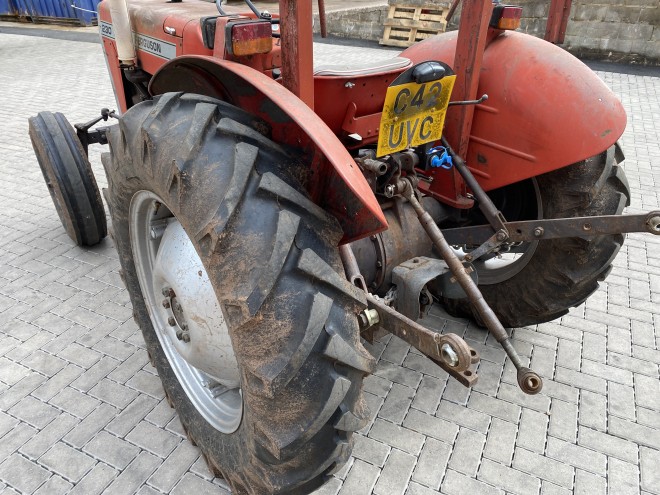 Massey Ferguson 230