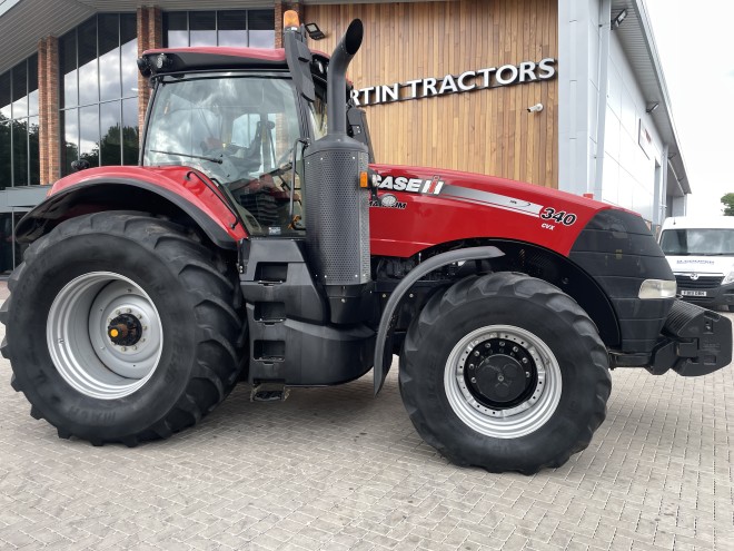 Case IH Magnum 340 CVX c/w Full Accuguide