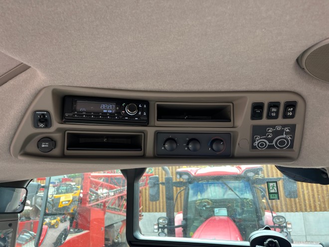 Case IH Puma 165 Multicontroller Full Powershift Front Linkage Accuguide Ready C/W MX Loader