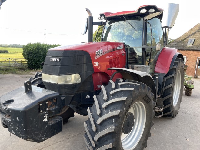 Case IH Puma 220 Powershift Multicontroller 50KPH Air brakes 95% BKT 540/650