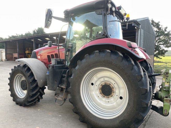 Case IH Puma 220 Powershift Multicontroller 50KPH Air brakes 95% BKT 540/650