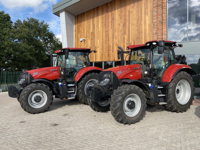 Case IH Maxxum 125 17 x 16 Active drive 4 600 tyres