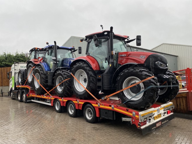 Case IH Maxxum 125 17 x 16 Active drive 4 650 Tyres