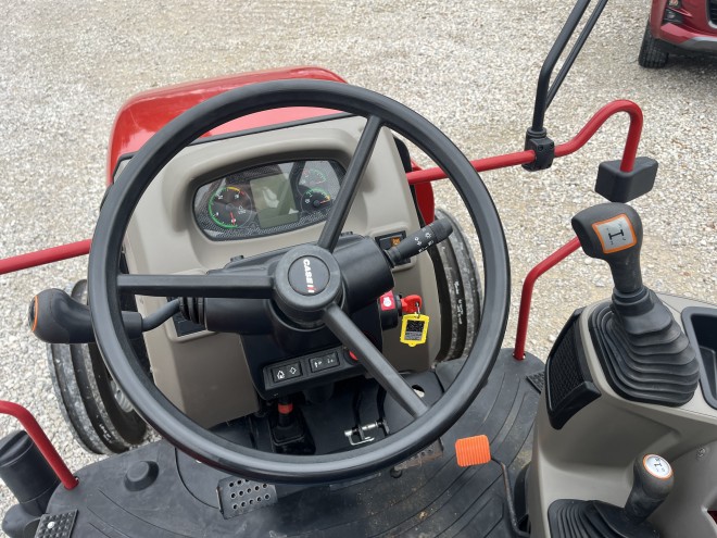 Case IH Farmall 75C ROPS Power shuttle