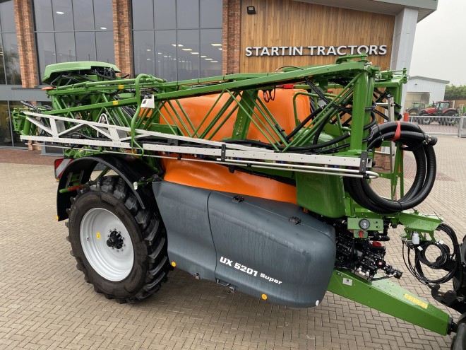 Amazone UX 5201 Super Trailed Sprayer 36m Isobus 520/85 r 42