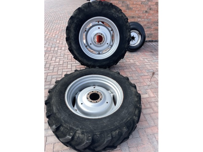 380/85R30 Farmall 150/203/8