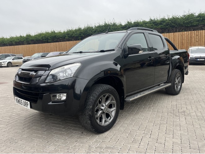 Isuzu D-max 2.5TD Blade Double Cab 4x4