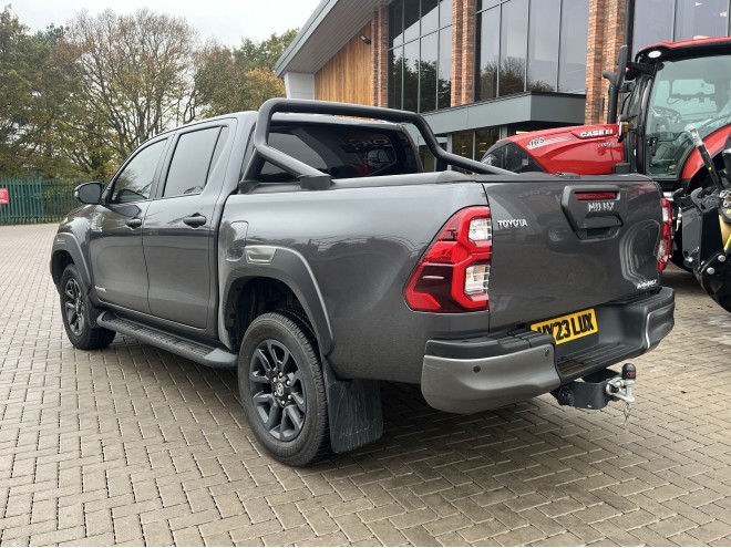 Toyota Hilux Invincible X D/Cab Pick Up 2.8 D-4D Auto