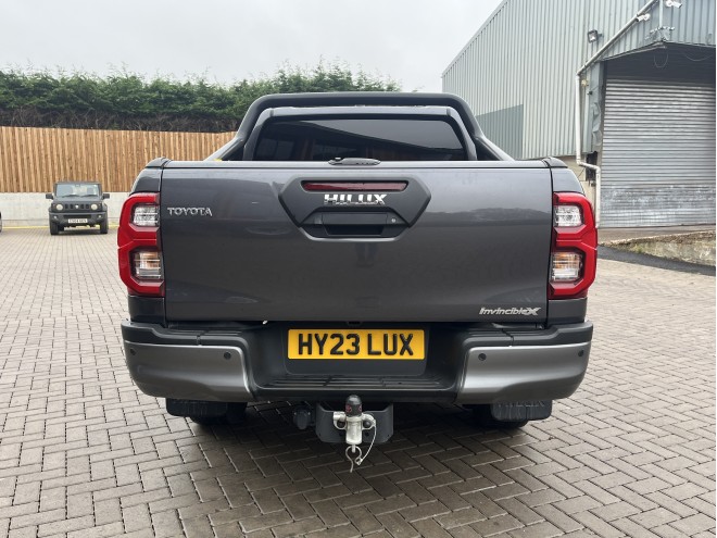 Toyota Hilux Invincible X D/Cab Pick Up 2.8 D-4D Auto