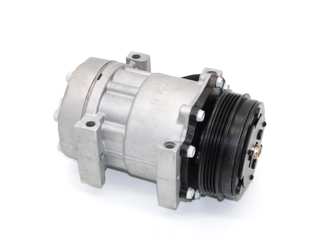 Reman A/C Compressor, OEM 4780899R,  12 volt DC, Reman A/C Compressor,  My CNH Reman, next day delivery, click & collect, fast delivery, air conditioning, cab accessories, Tractor parts online,  Genuine Case IH parts,  Case IH spare parts, replacement parts,  Case IH Dealer, Startin Tractors,