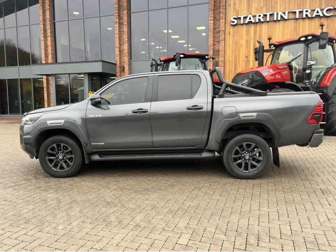 Toyota Hilux Invincible X D/Cab Pick Up 2.8 D-4D Auto